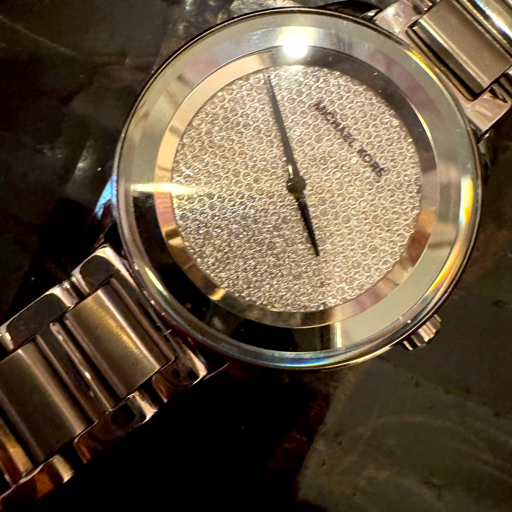 Michael Kors Glittering Silver Watch